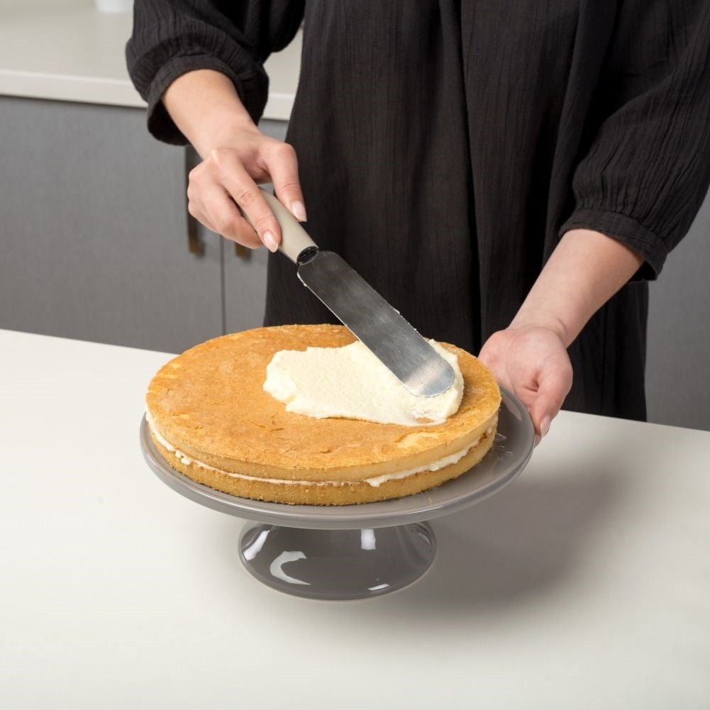 Steel spatula for cream, cakes and tarts - apply & serve