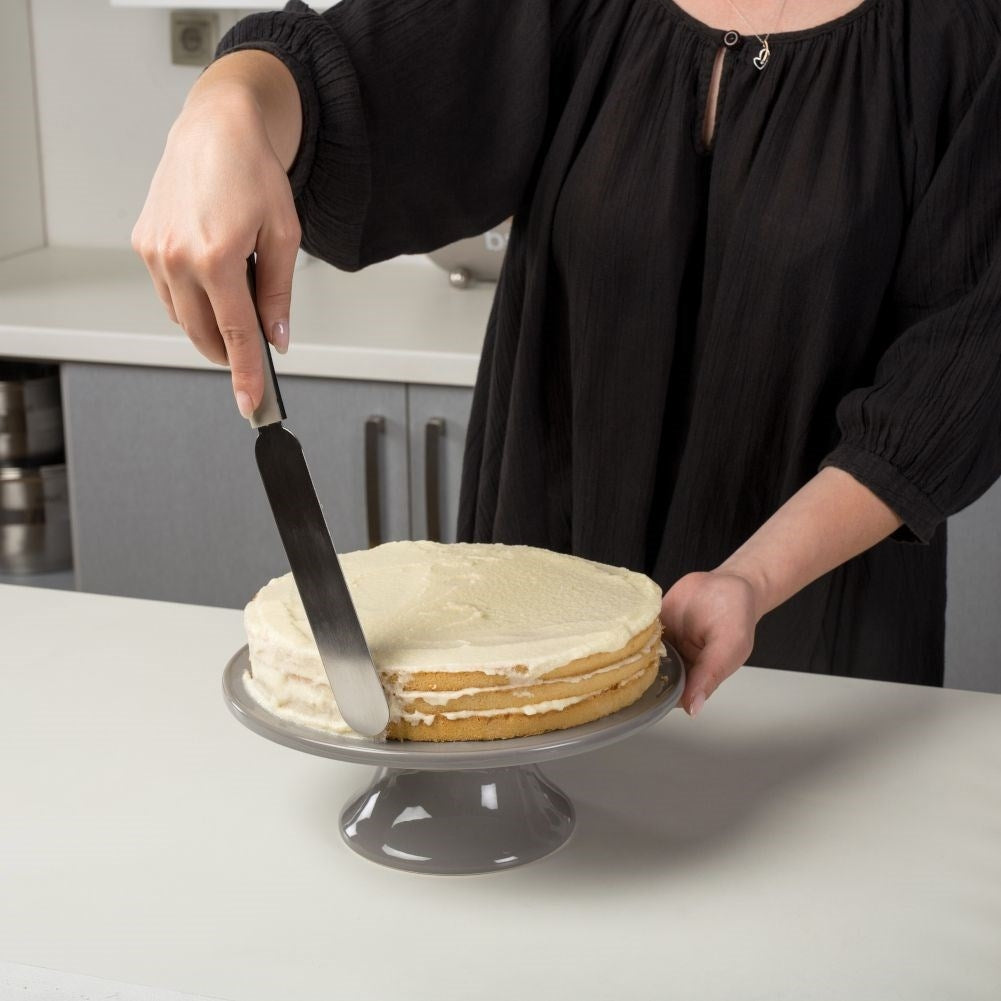 Steel spatula for cream, cakes and tarts - apply & serve