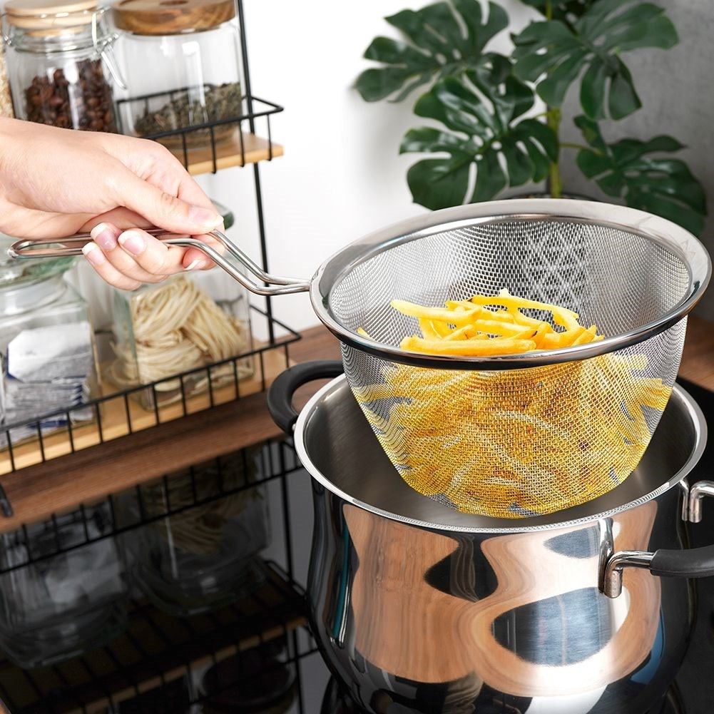 Steel wire basket with long handle for frying and straining