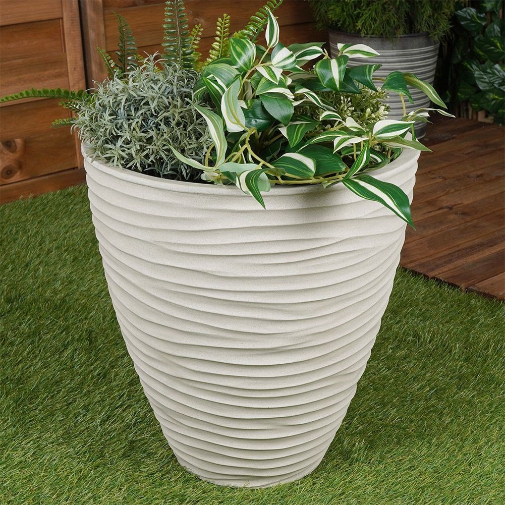 Stone imitation Flowerpot in Beige Plastic for Garden