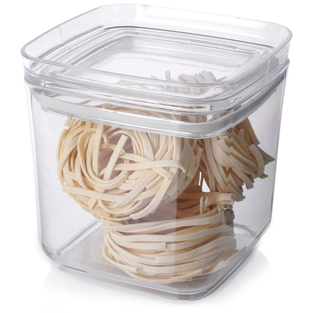 Storage container for dry food in durable plastic