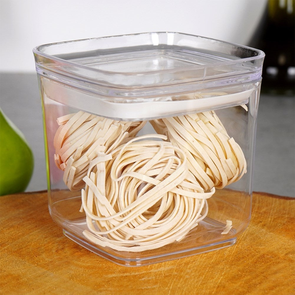 Storage container for dry food in durable plastic