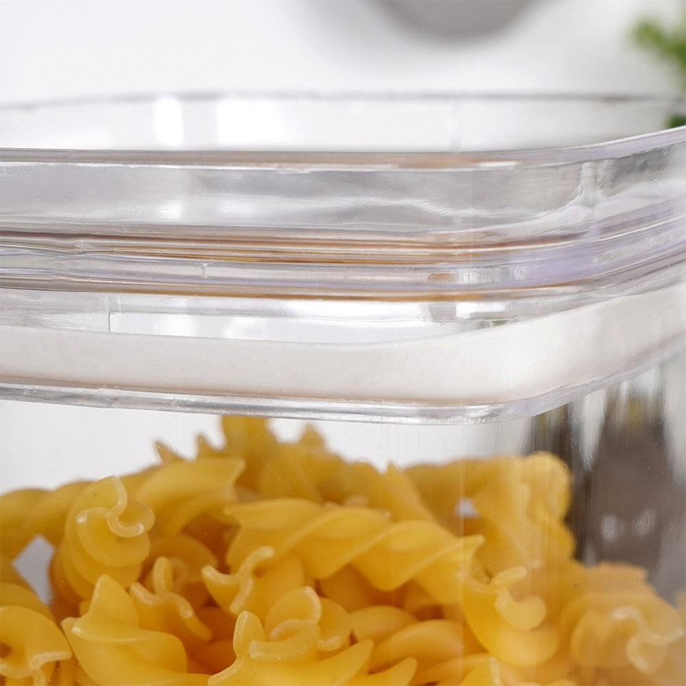 Storage container for dry goods, durable and transparent material