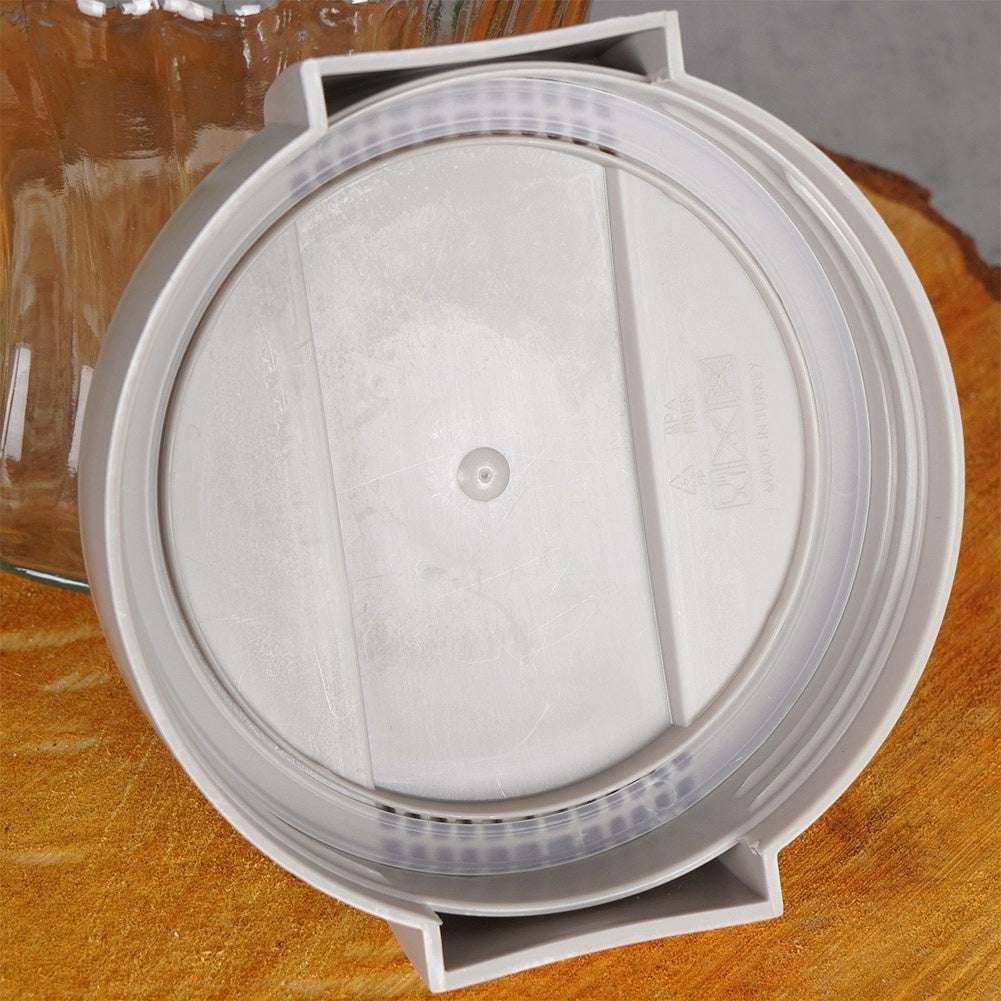 Storage containers for dry food in glass and plastic