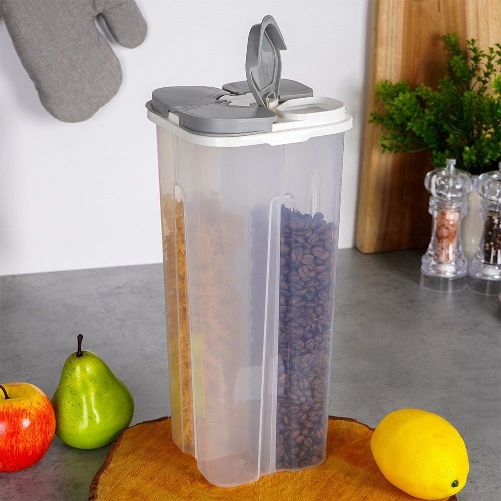 Storage container with 4 compartments for dry food