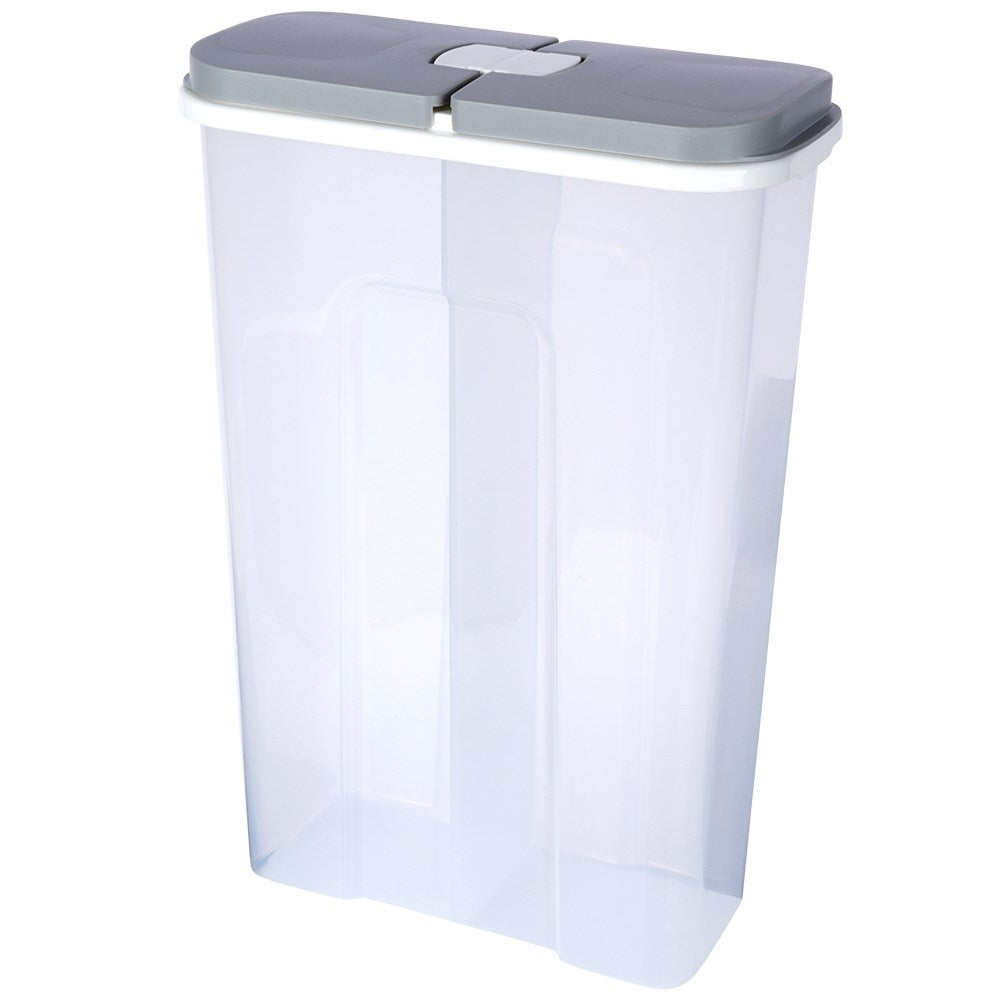 Storage container with two compartments for dry food