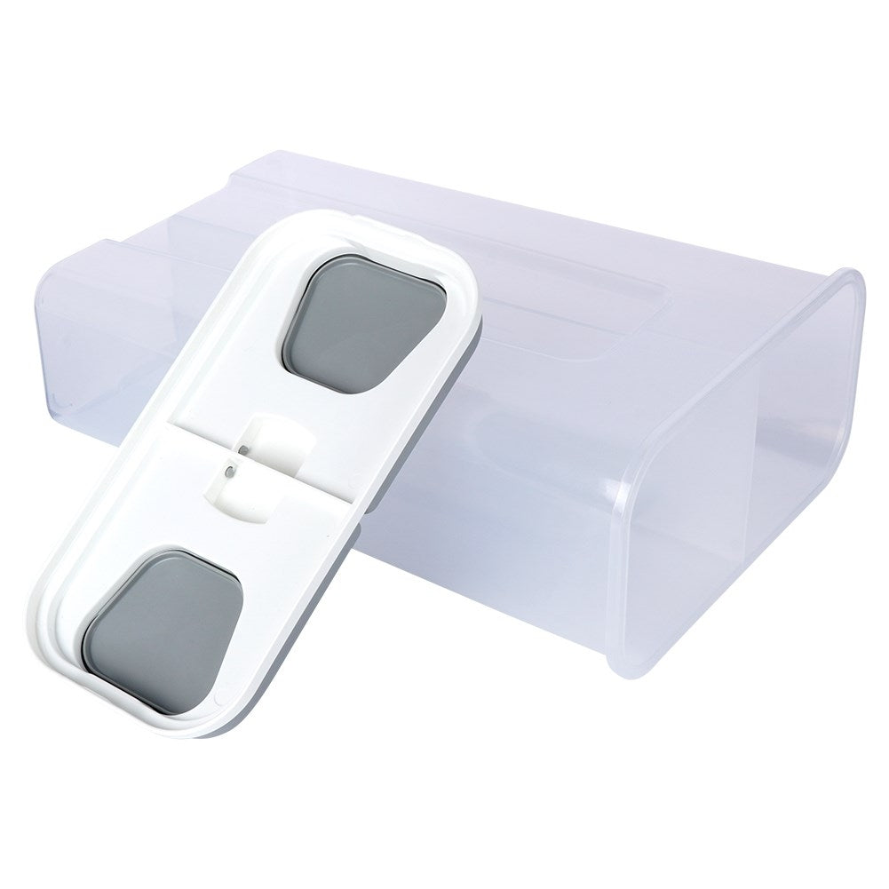Storage container with two compartments for dry food