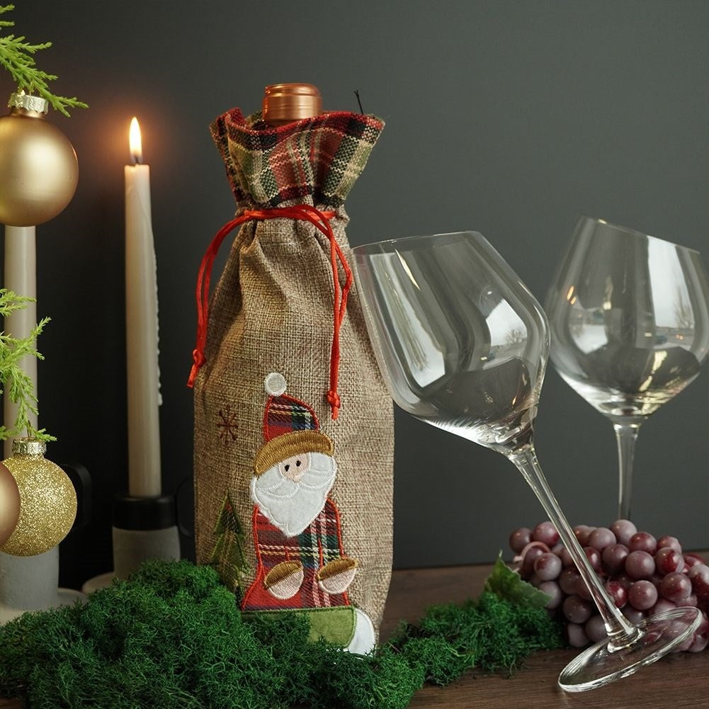 Stylish Christmas decoration for wine bottle in high-quality jute
