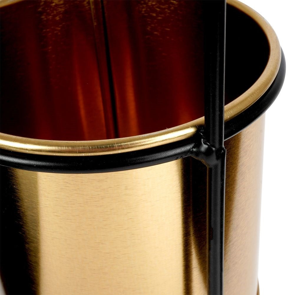 Stylish flowerpot with stand in black and gold