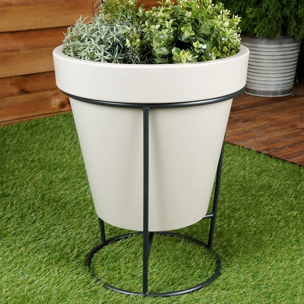 Stylish reversible flower stand in black steel