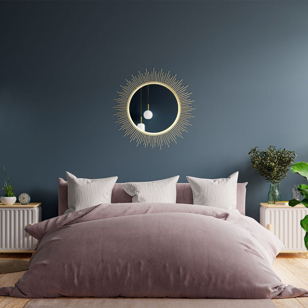 Stylish wall mirror with golden frame, 40 cm diameter