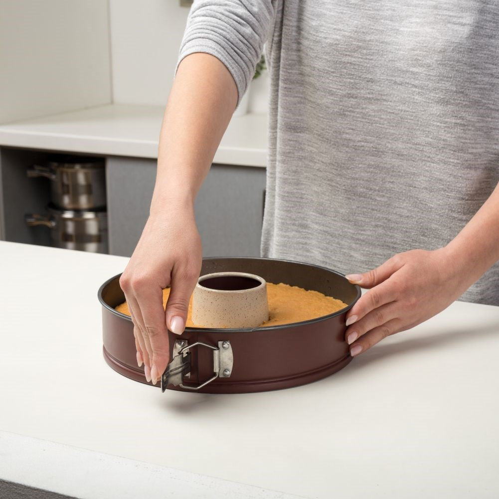 TERRESTRIAL granite stretch cake tin and cake pan 28 cm