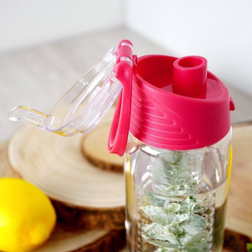 Tasty water bottle with fruit insert