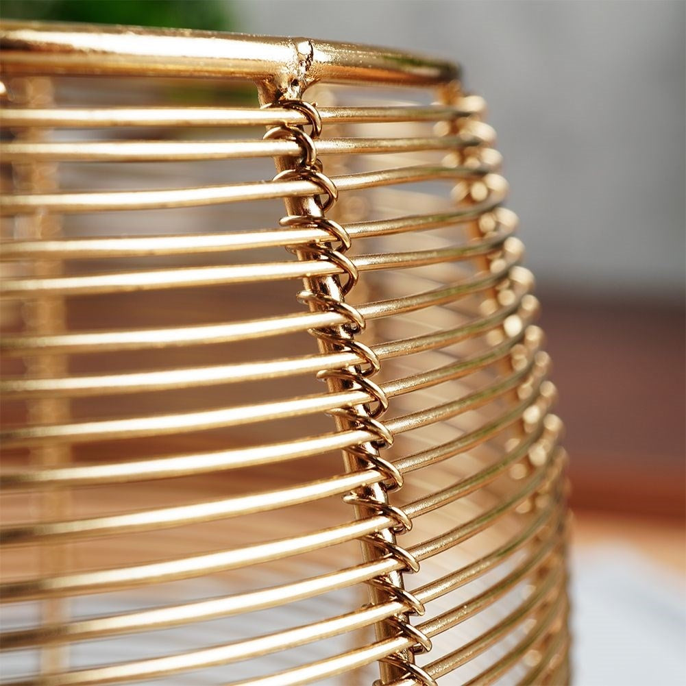 Tealight Light Holder in Gold - Elegant Bowl-shaped Design