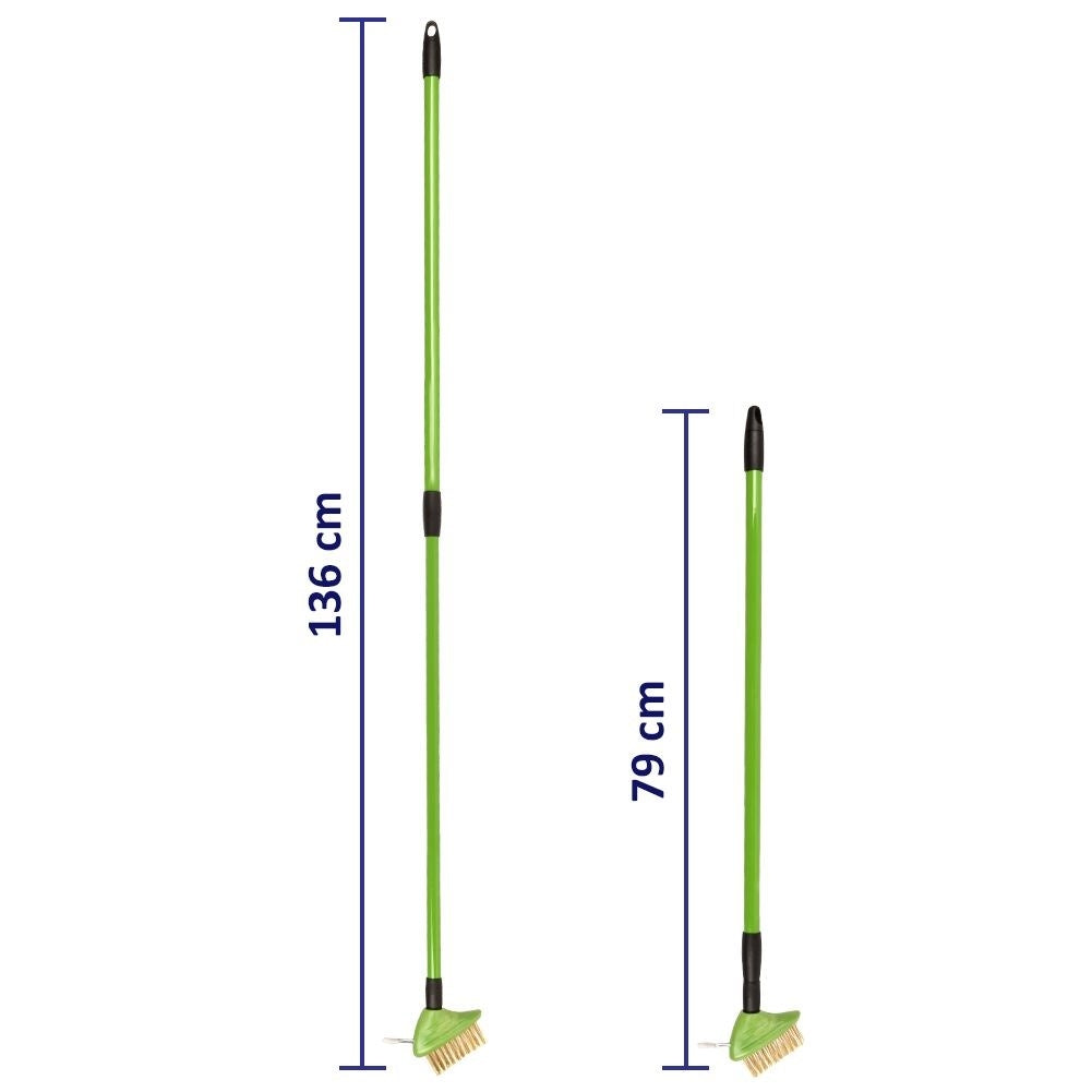 Telescopic Brush for Weeds with ScraperThis dense steel brush has three rows of hard-wearing wires, making it ideal for effectively removing weeds and grass from paving. Perfect for keeping your garden and patio clean and free of unwanted vegetation.