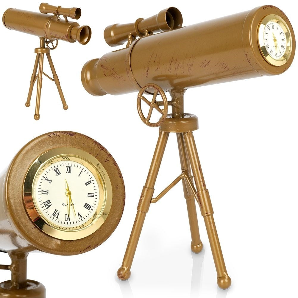 Telescopic watch in golden metal with Roman numerals