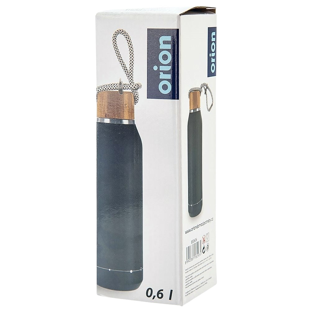 Thermos bottle in stainless steel for all drinksDiscover our high-quality thermos bottle made of stainless steel with a double wall to keep your drinks hot or cold for a long time. The bottle has a tight screw cap and a practical strap for easy transp