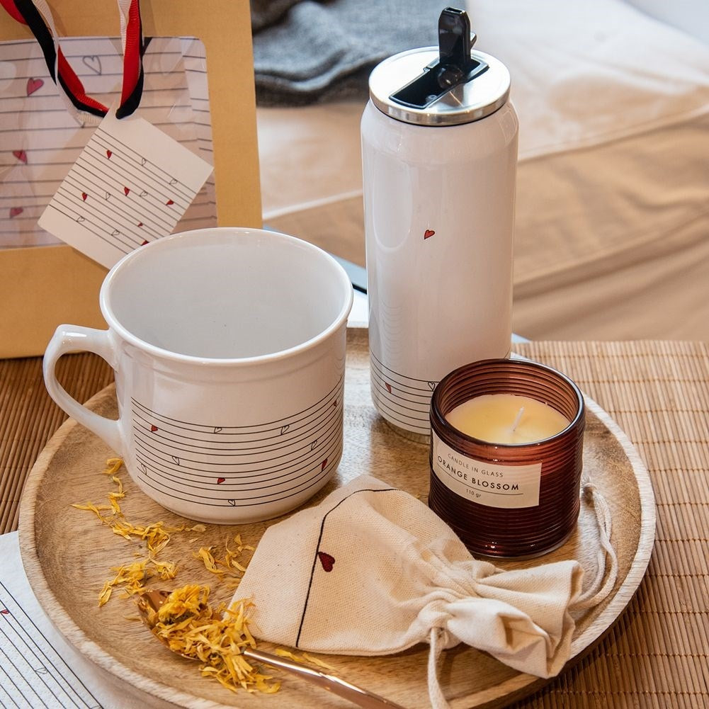 Thermos jar with spout and straw, keeps heat for 12 hours