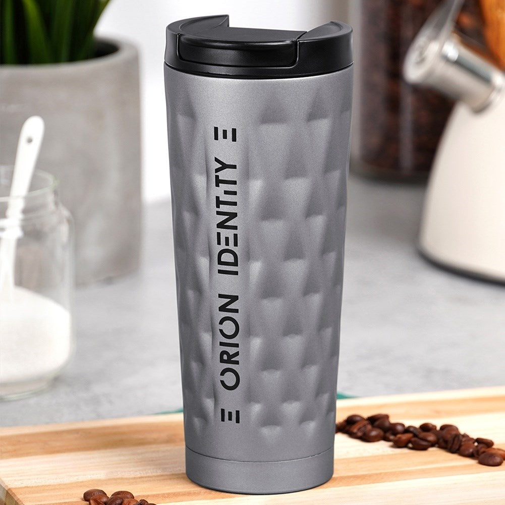 Thermos mug in matt gray with silicone seal and lid