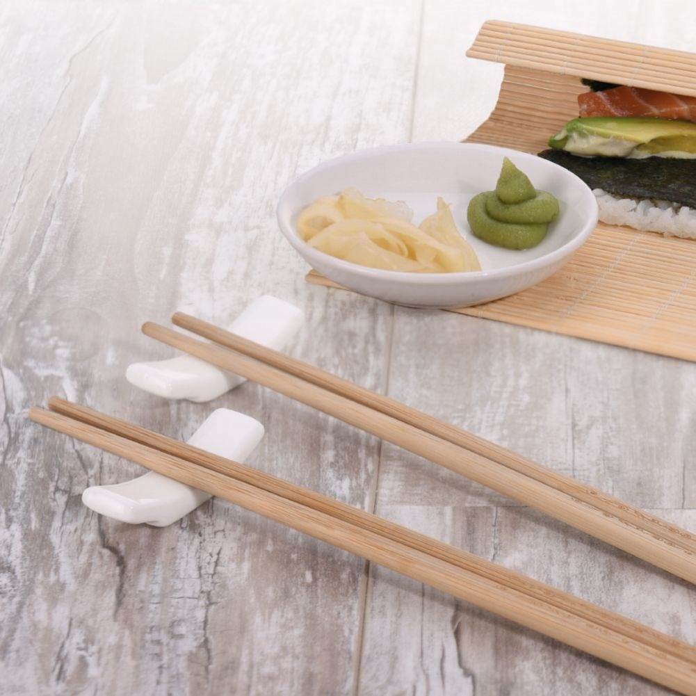The sushi set for two with seven necessary accessories