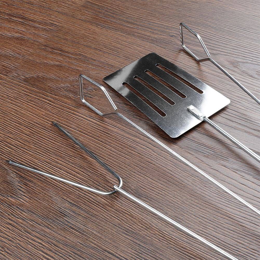 The ultimate barbecue set: 3 tools in chrome steel with plastic handles