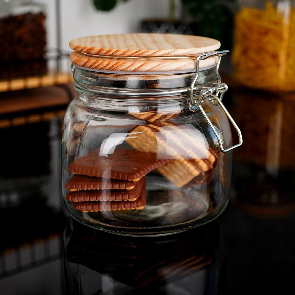 Thick glass jar with bamboo lid, airtight closure, 850 ml