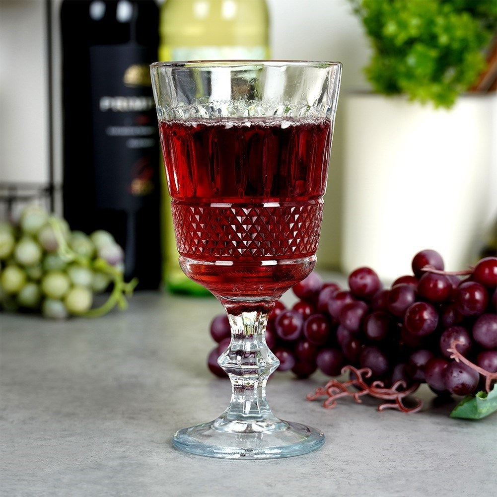 Thick glass with impressive decoration for wine and drinks