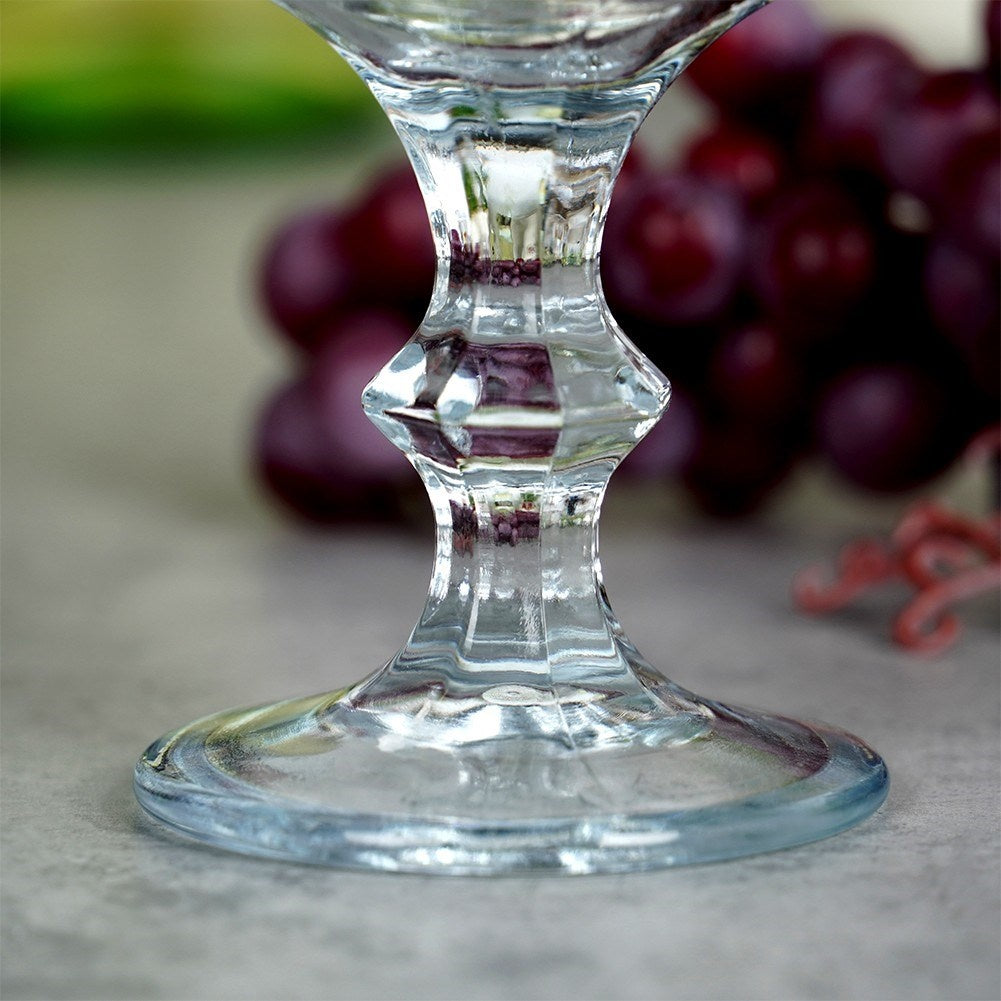 Thick glass with impressive decoration for wine and drinks
