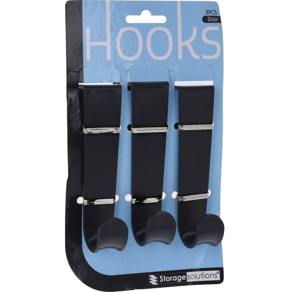 Three universal hooks: No drilling, easy door hanging