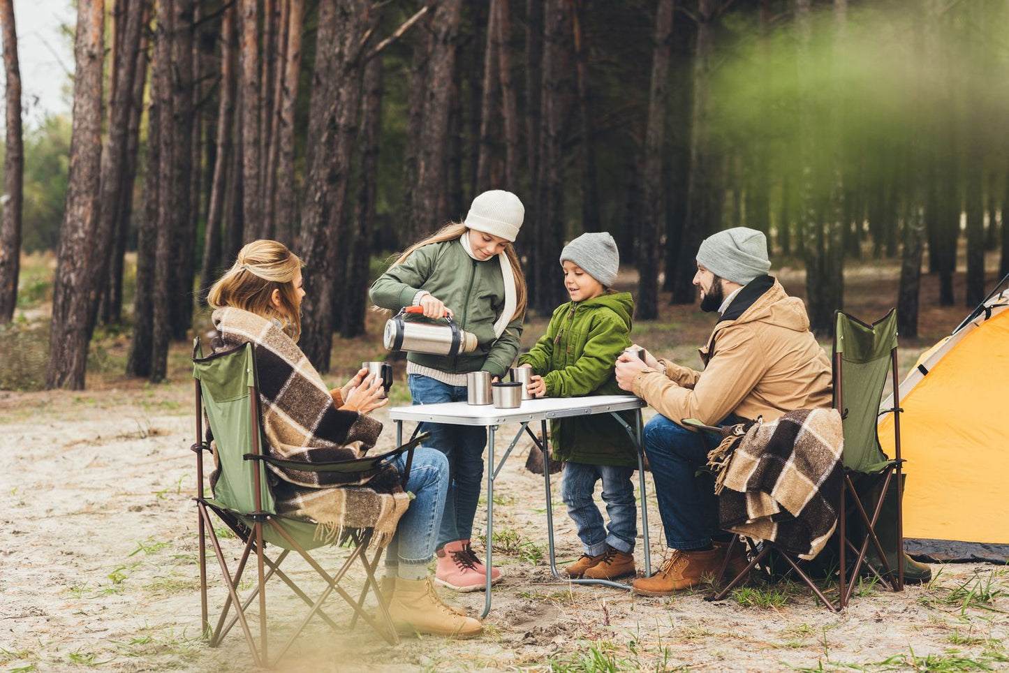 Tourist table, picnic table, foldable top, 80x60 cm, white