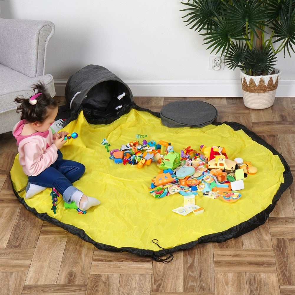 Toy basket and play mat in one for easy cleaning