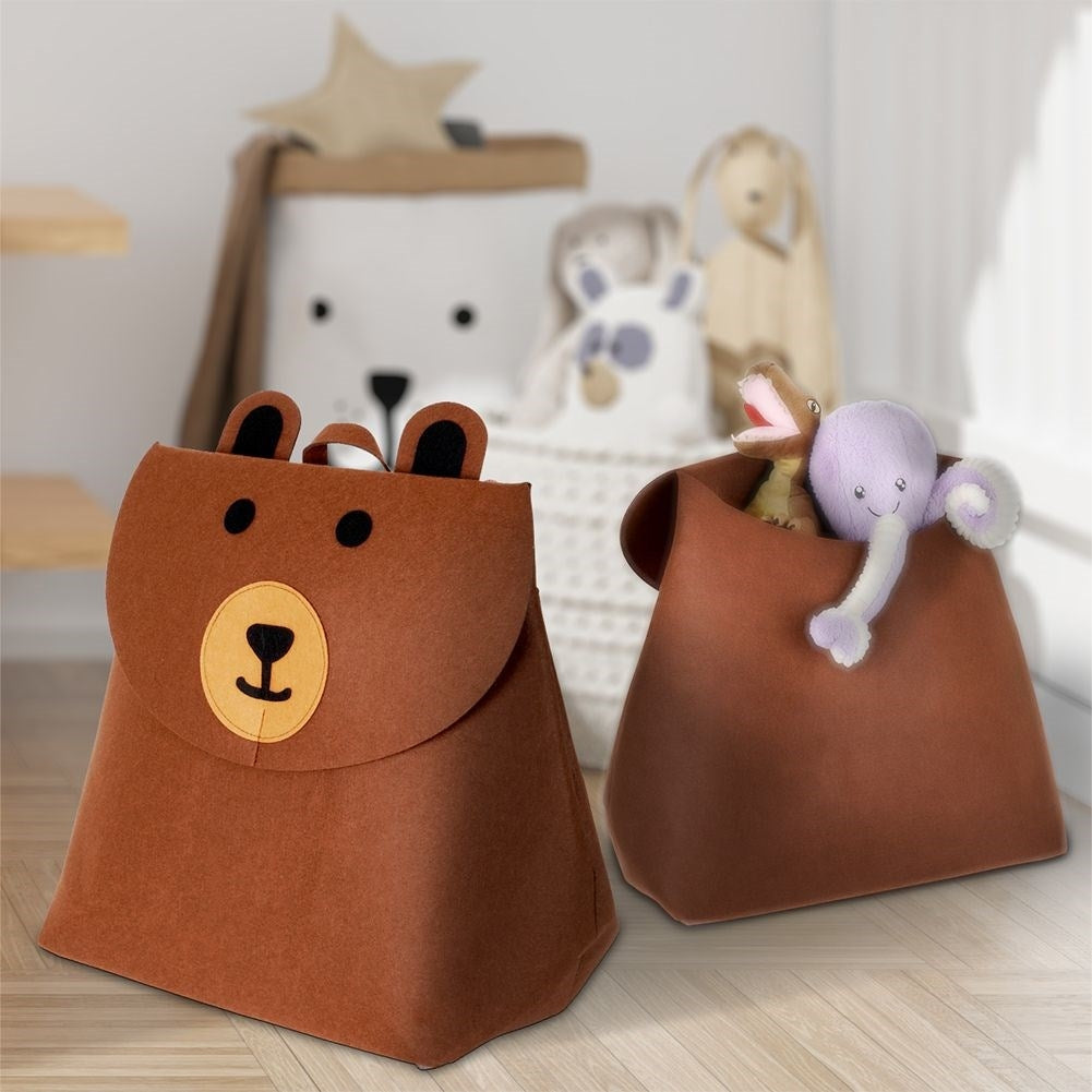 Toy basket with unique bear motif for the children's room