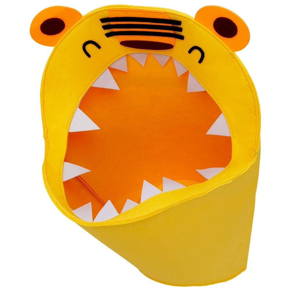 Toy basket with unique tiger motif for the children's room