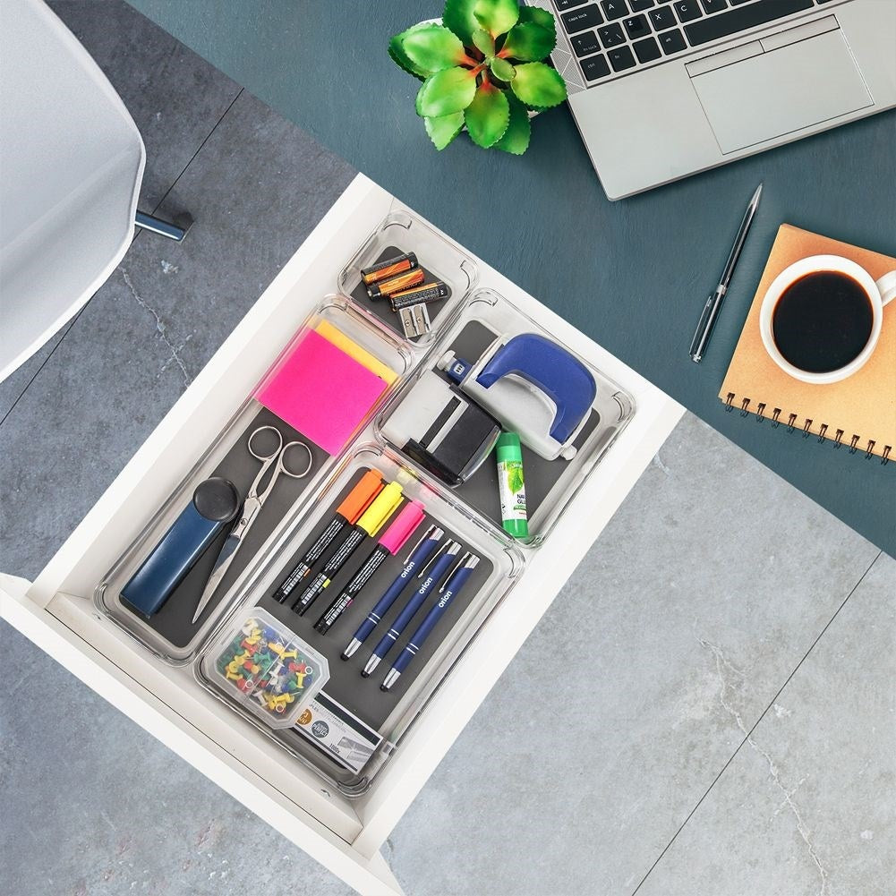 Transparent Storage Box with Non-Slip Feet and Rubber Mat