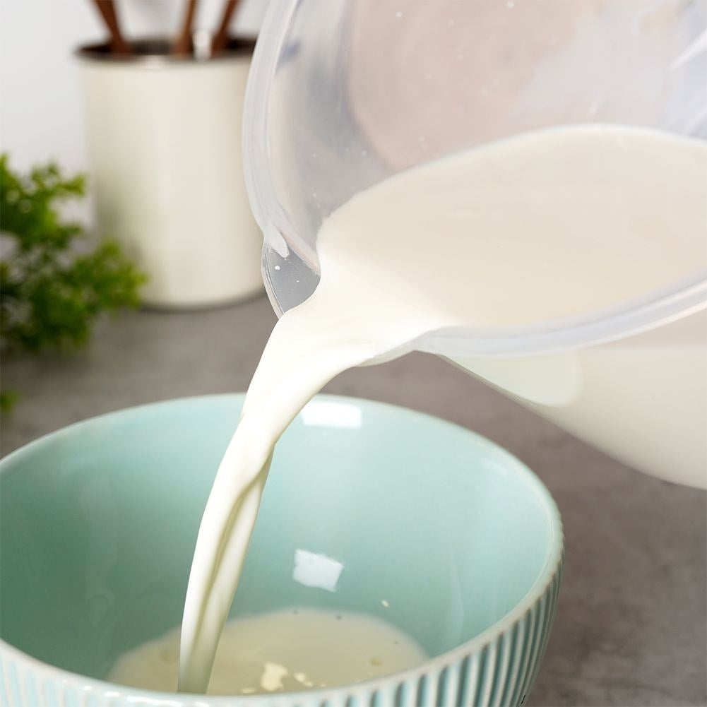 Transparent bowl with handle and measuring graduation, 2.5 liters