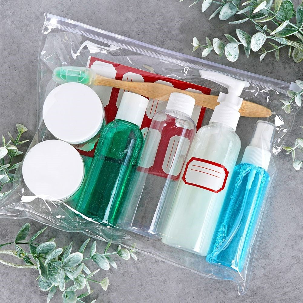 Travel packaging set for cosmetics in a practical toiletry case