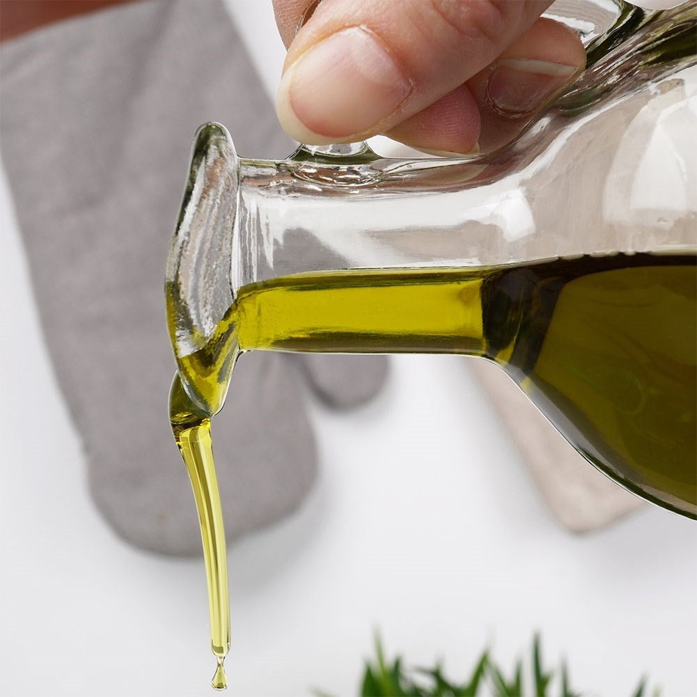 Two-bottle set for oil & vinegar - Stylish and decorative