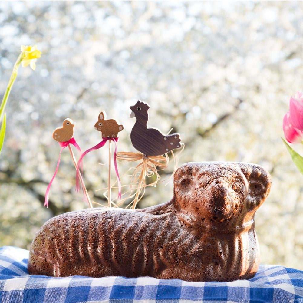 Unique Easter lamb shape in glazed ceramic for baking