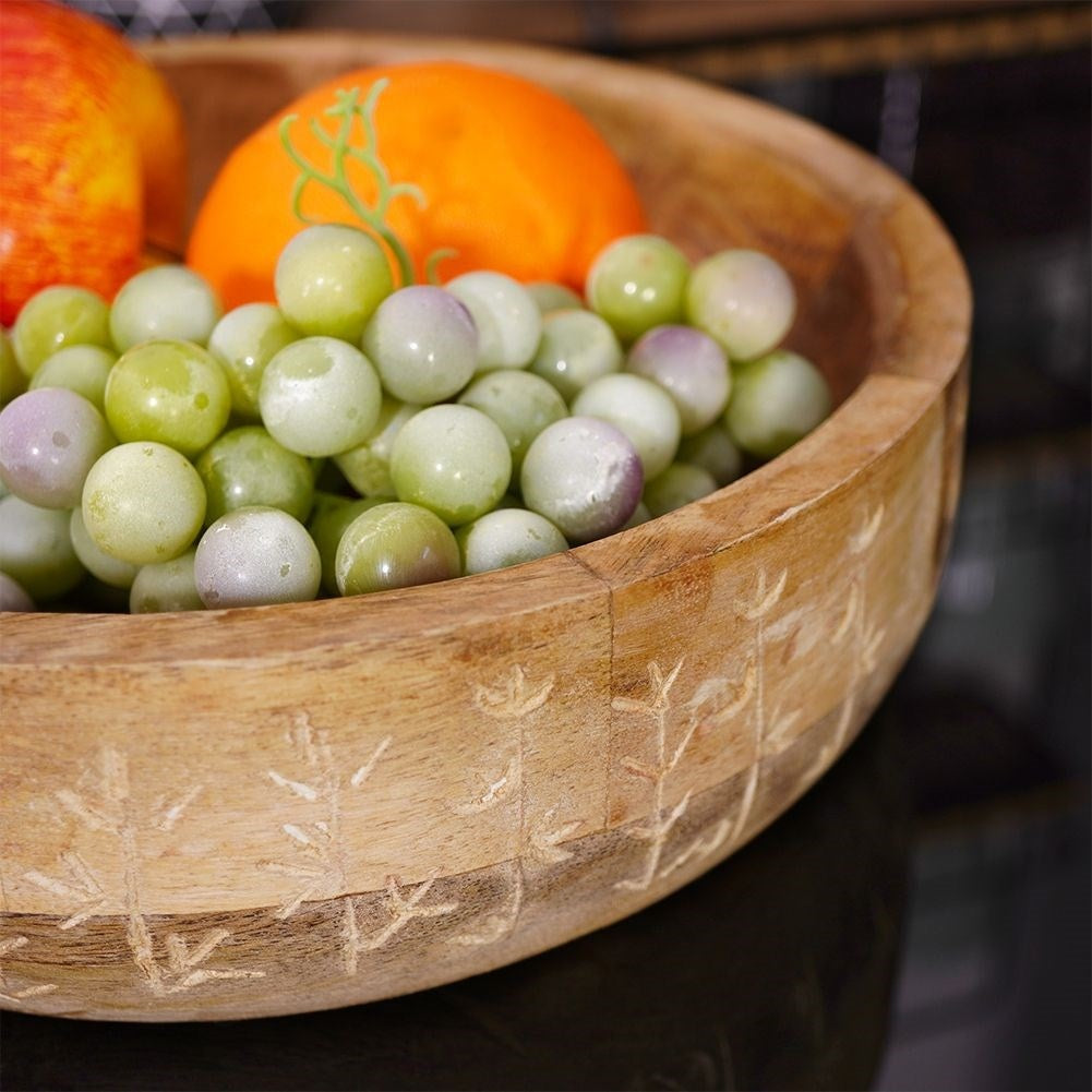 Unique Mango wood bowl - Perfect for Serving and Storage