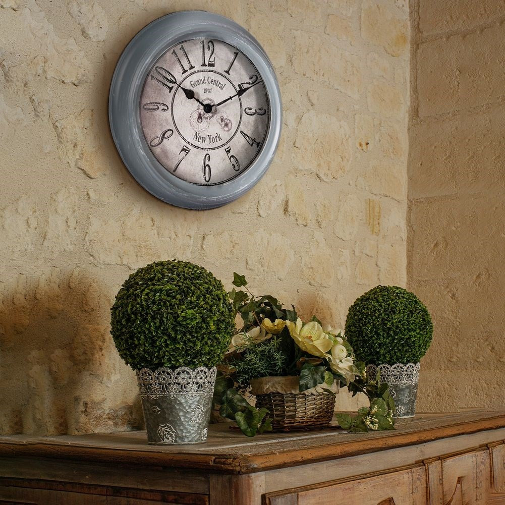 Unique industrial wall clock in metal, 35 cm, retro style