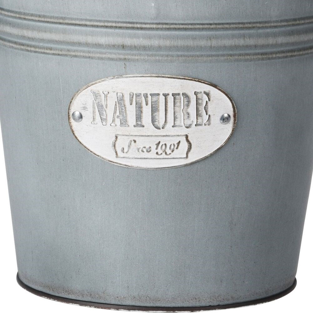 Unique retro metal pot with rope handle for indoor/outdoor use