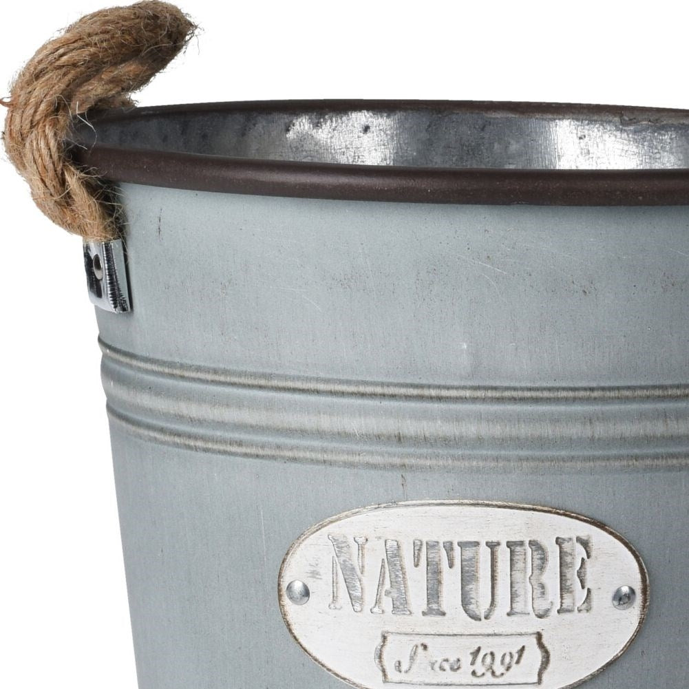 Unique retro metal pot with rope handle for indoor/outdoor use