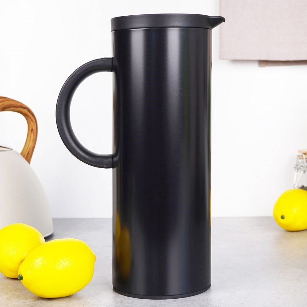 Vacuum jug 950 ml for hot and cold drinks