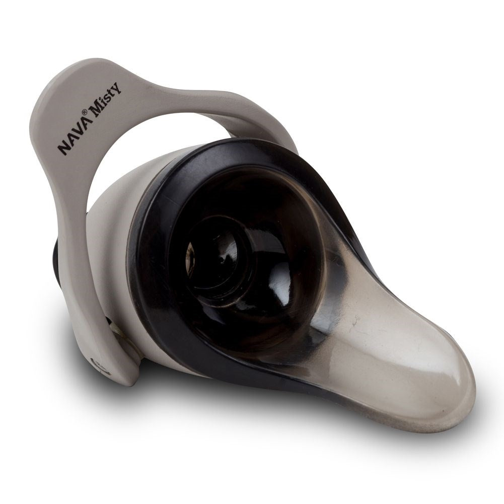 Vacuum stopper with pouring spout for wine and other bottles