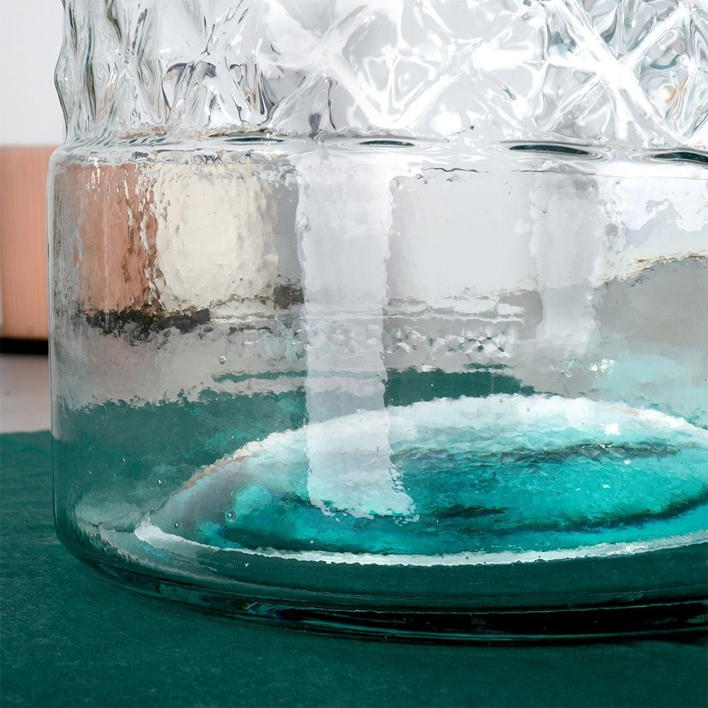 Vase in recycled blue glass, ideal for all flowers