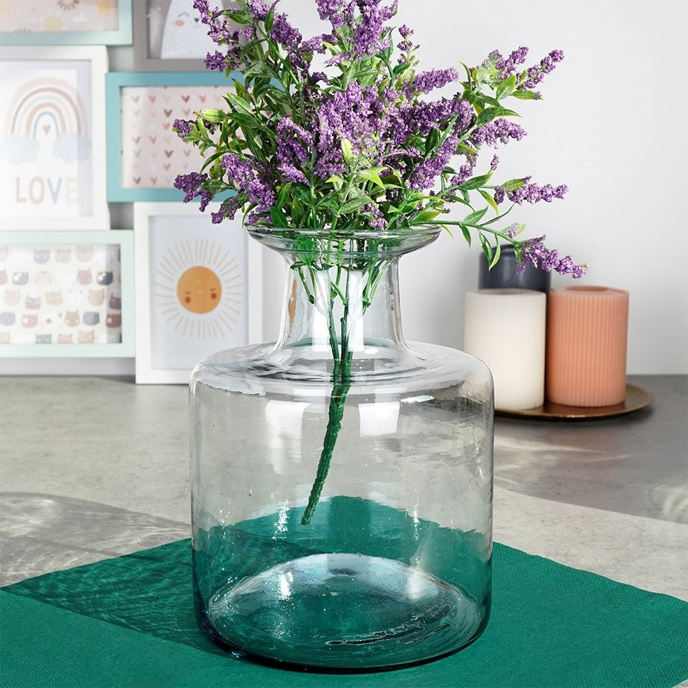 Vase in recycled glass with a beautiful blue shade