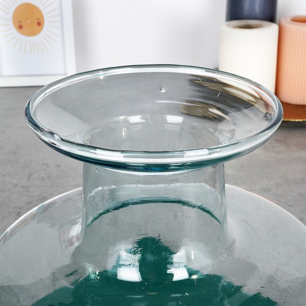 Vase in recycled glass with a beautiful blue shade