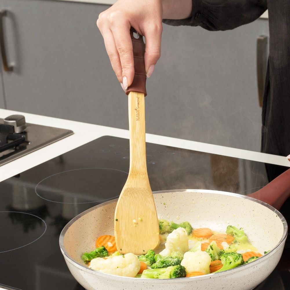 Versatile Kitchen Utensils in Bamboo and Silicone