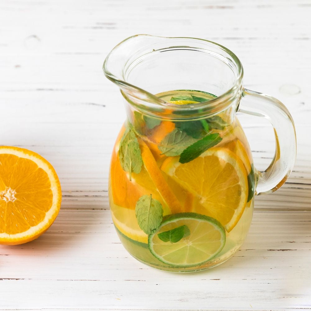 Versatile glass jug with spout, handle and measuring scale 300 ml