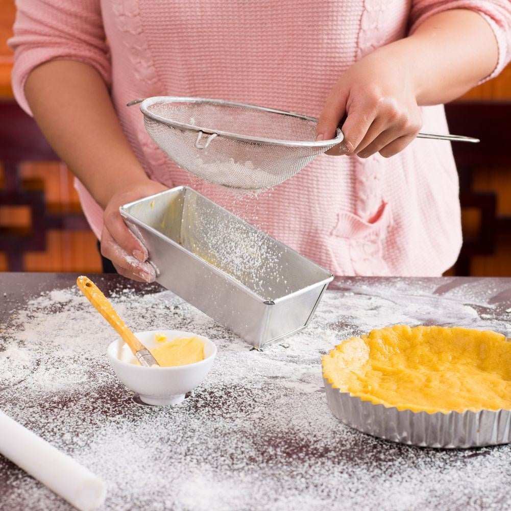 Versatile kitchen colander with strainer and handle, 18 cm